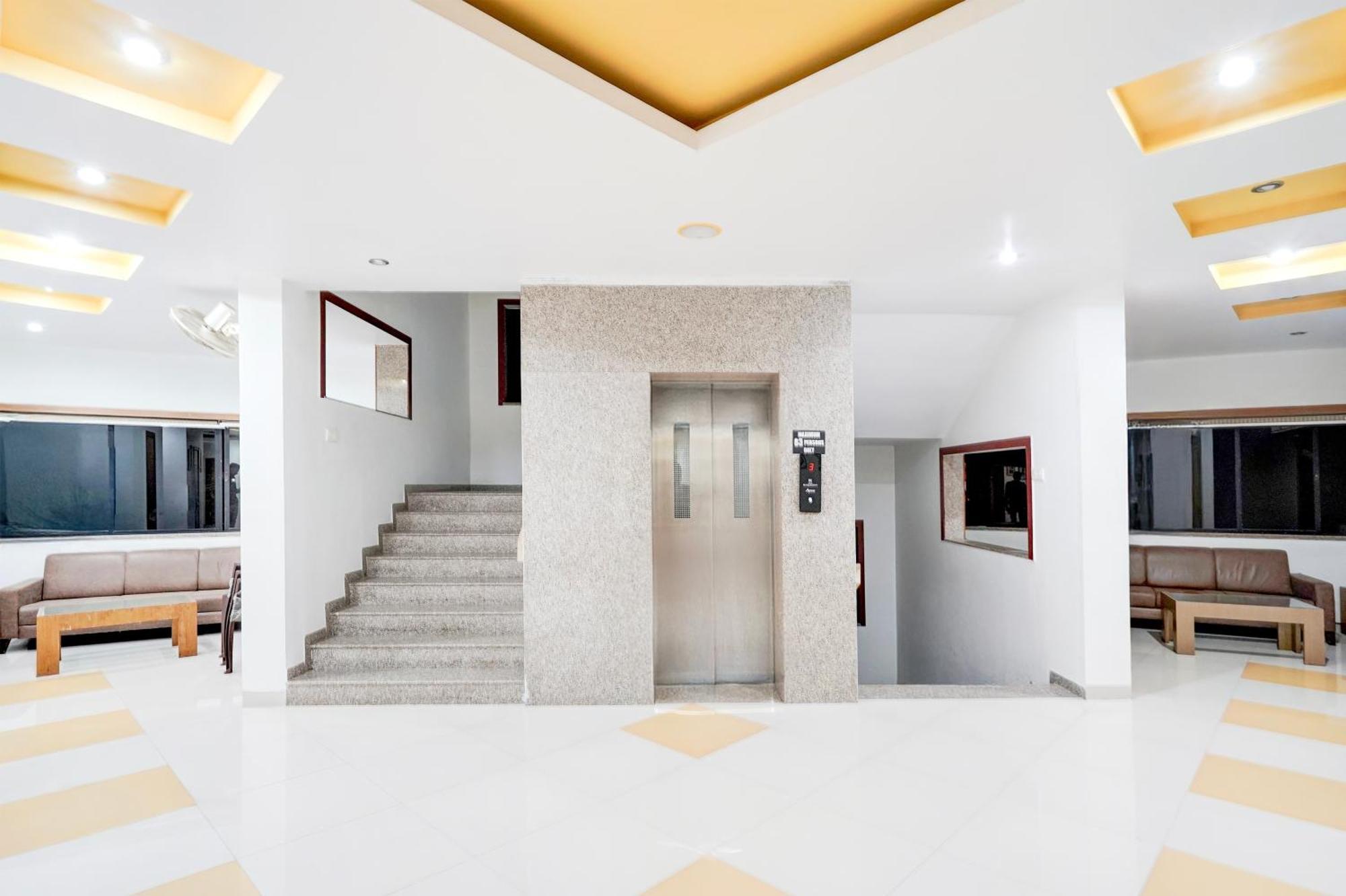 Super Townhouse Mg Road Porbandar Formerly Hotel Harmony Eksteriør billede