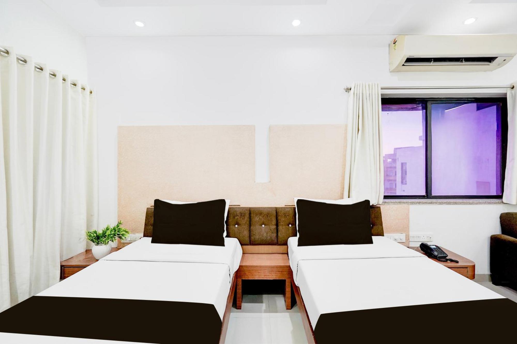 Super Townhouse Mg Road Porbandar Formerly Hotel Harmony Eksteriør billede