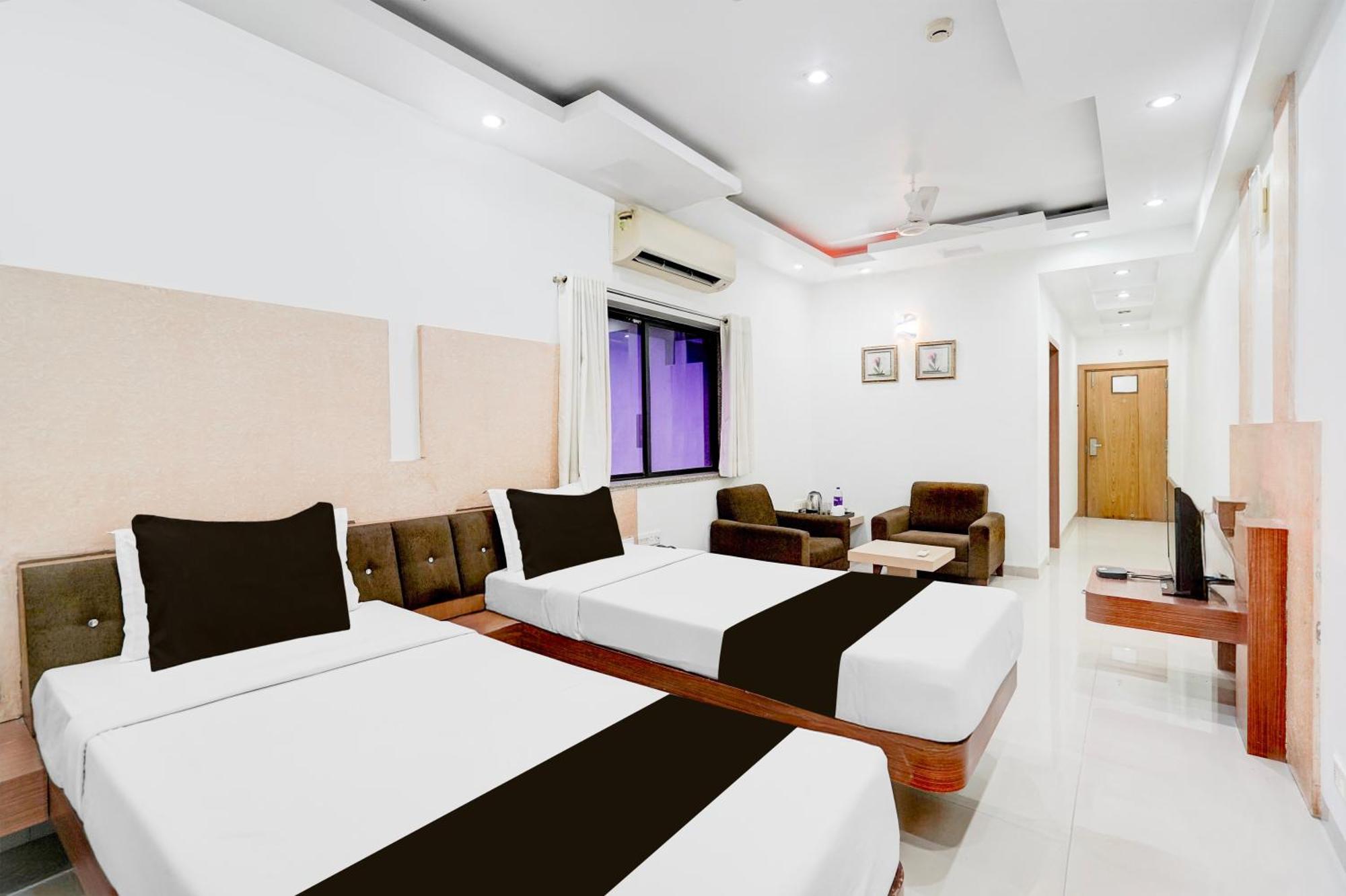 Super Townhouse Mg Road Porbandar Formerly Hotel Harmony Eksteriør billede