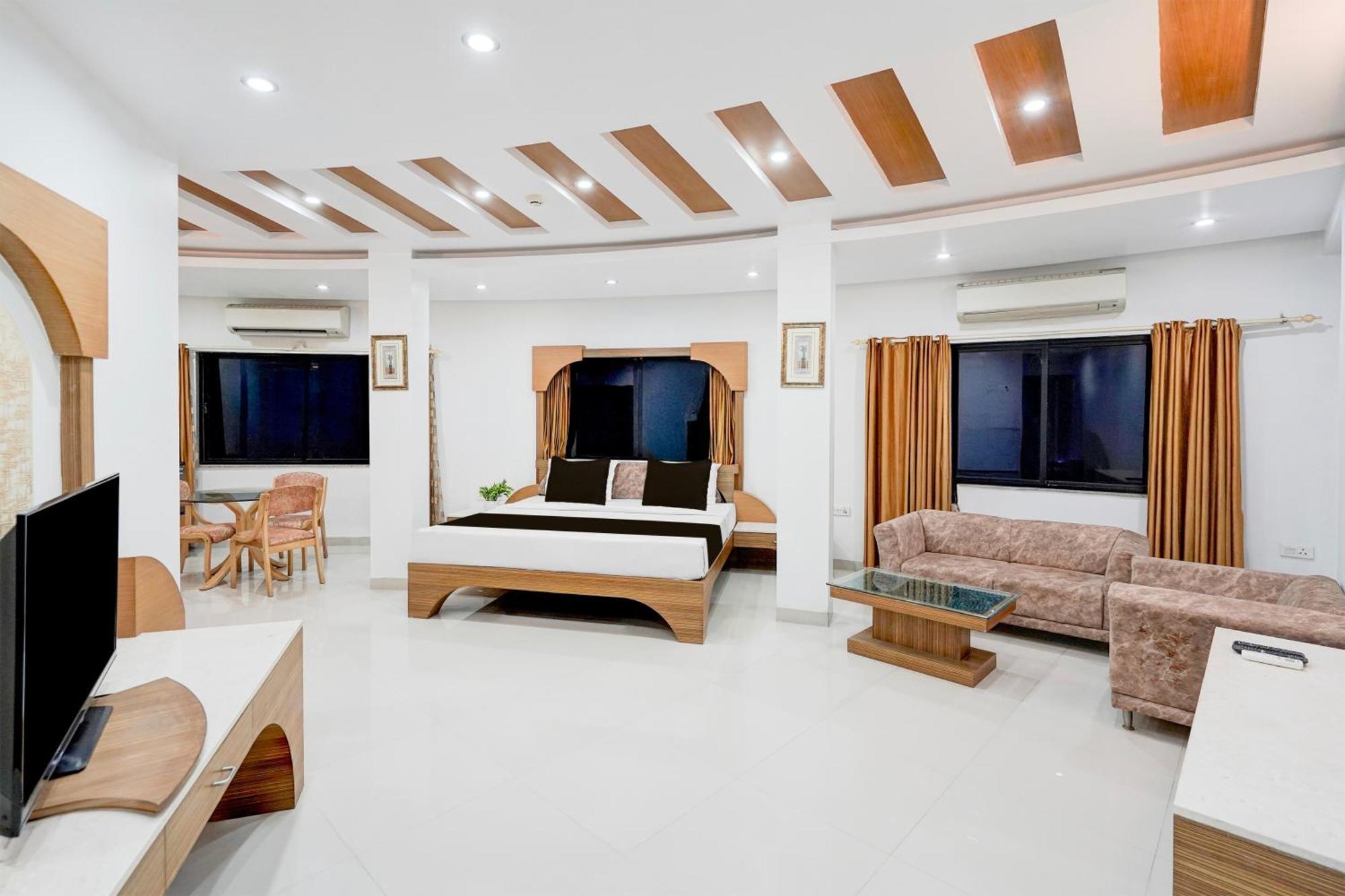 Super Townhouse Mg Road Porbandar Formerly Hotel Harmony Eksteriør billede