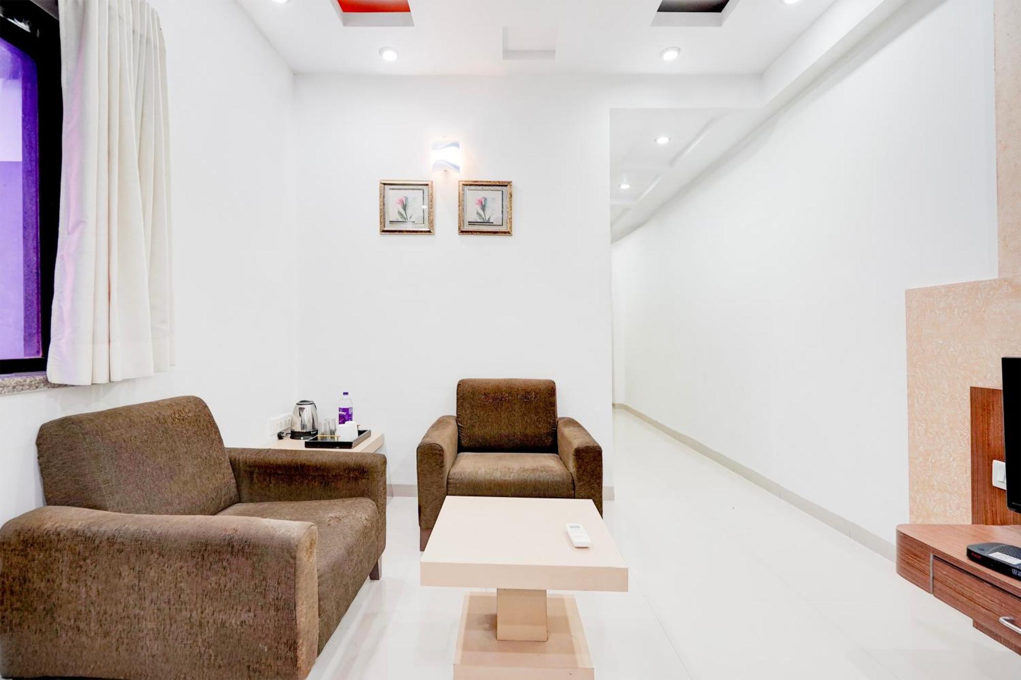 Super Townhouse Mg Road Porbandar Formerly Hotel Harmony Eksteriør billede